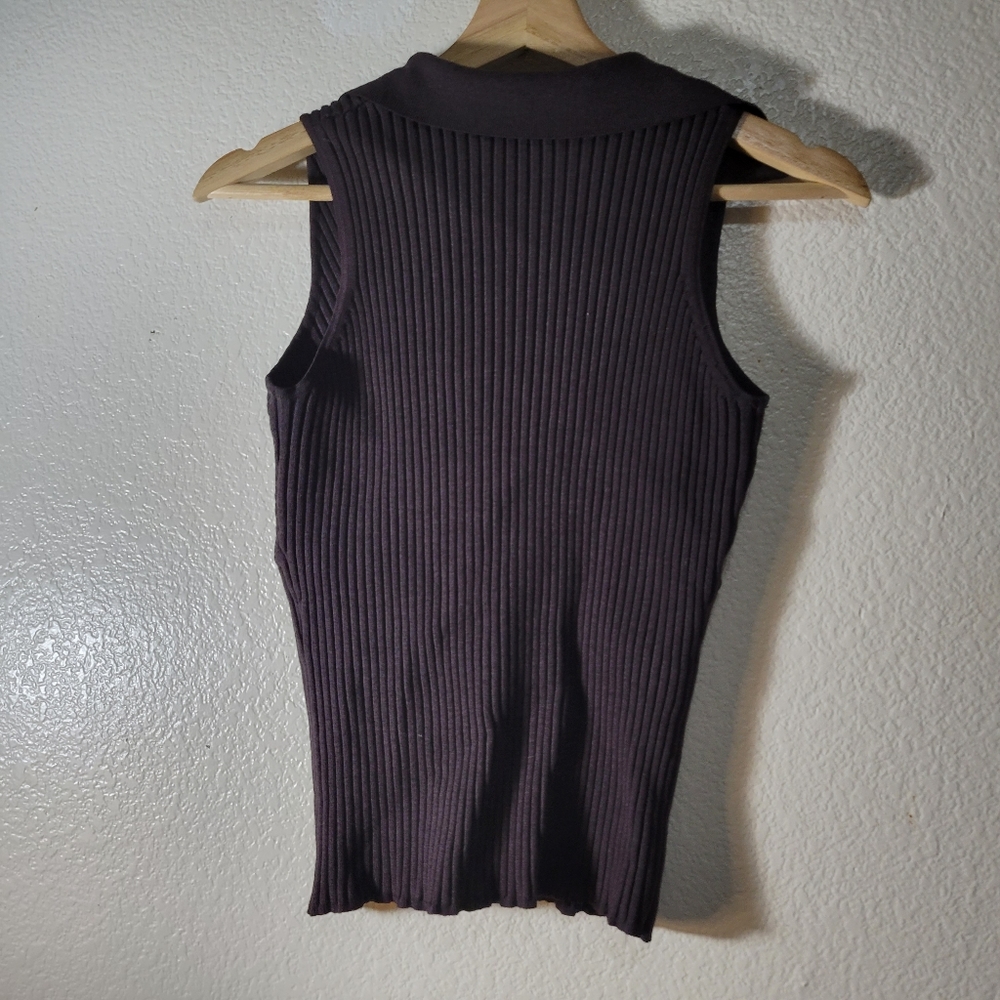 Prominence Ribbed Tank Top - Picture 3 of 4